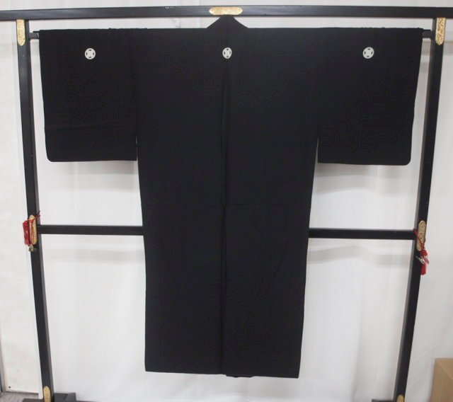 貸衣装処分　0762　紳士用　黒紋付　着物・羽織（富士山）【中古】