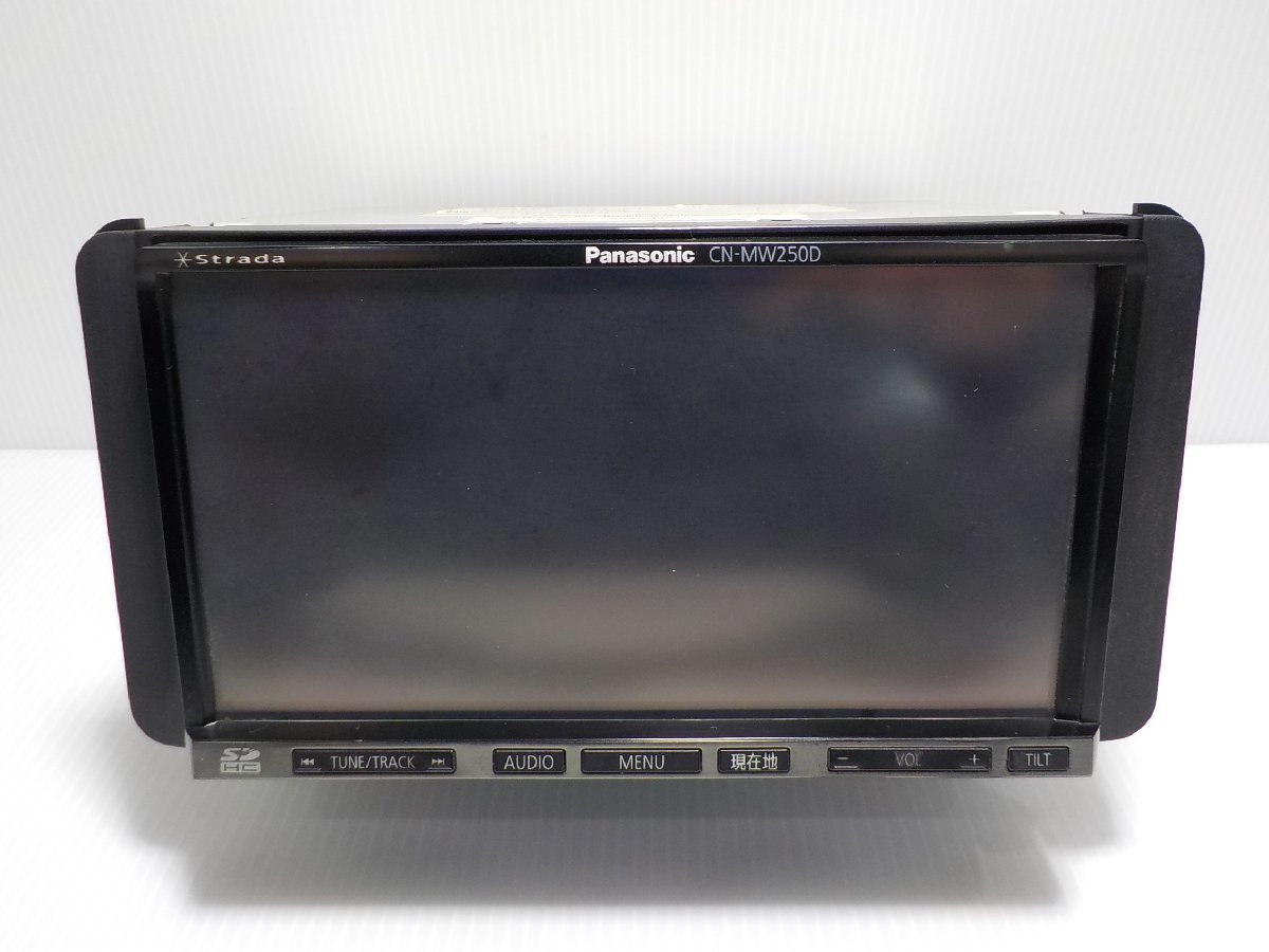 Panasonic メモリーナビ CN-MW250D CD/SD/DVD/USB/iPod/フルセグ 地図2010年 トヨタ・ダイハツ車用ハーネス付き●23020707三J1704●_画像2