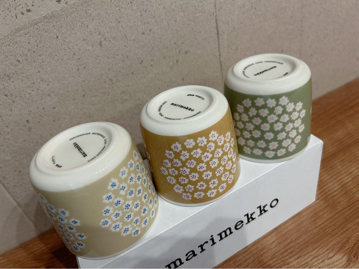 ◎新品◎マリメッコ marimekko ラテマグ ベージュ ペールグリーン