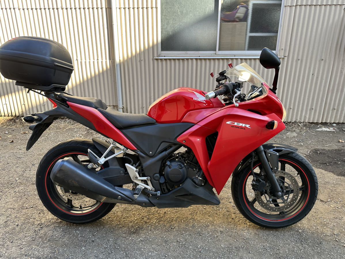 ★10万売切★CBR250R 走行45164キロ　エンジン始動動画有り！返品可能！CBR MC41 国内モデル　インジェクション_画像4