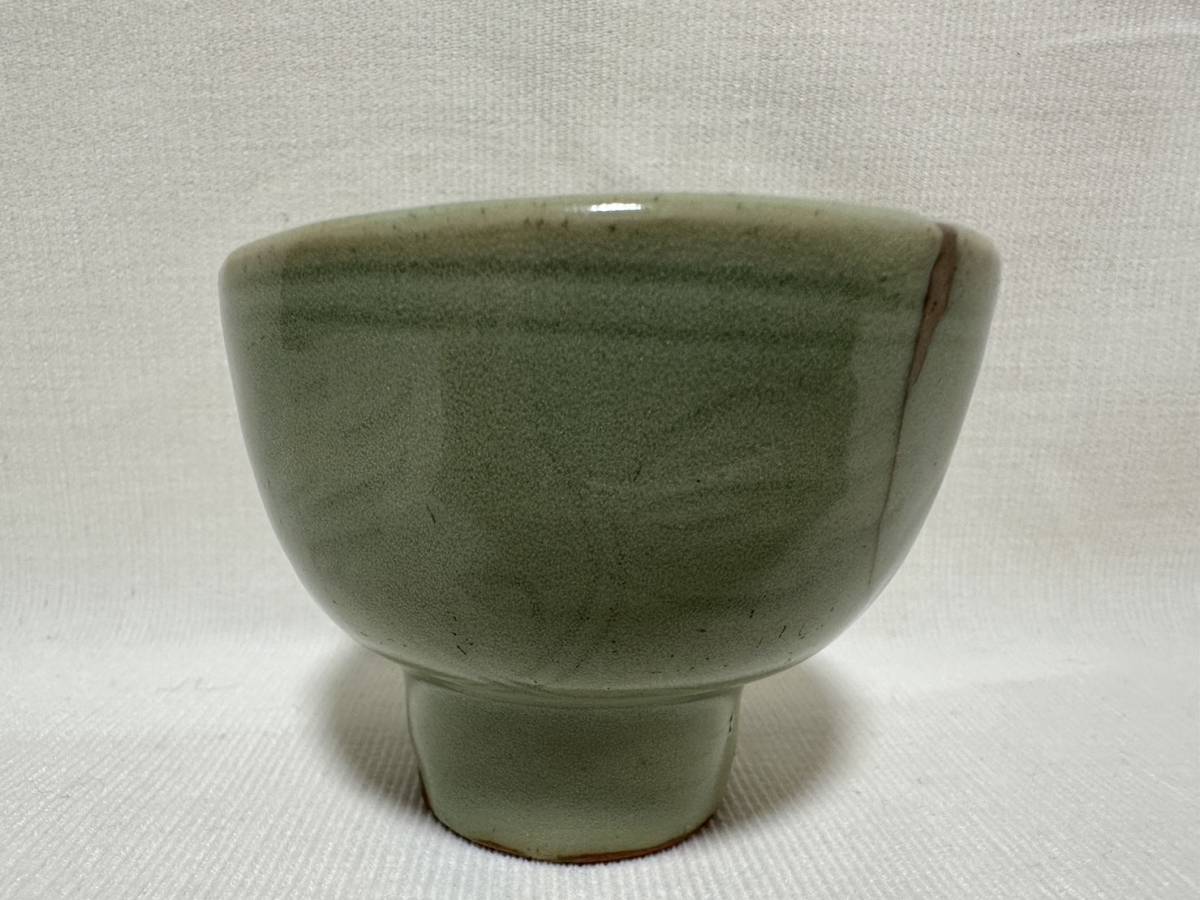 ?　盃 【rry2 明 青磁 陰刻 馬上盃 七官青磁 龍泉窯 昭君盃 孔子 骨董 中國(guó)骨董 時(shí)代物 中國(guó)古玩 明 清 唐物 香合 茶道具 】