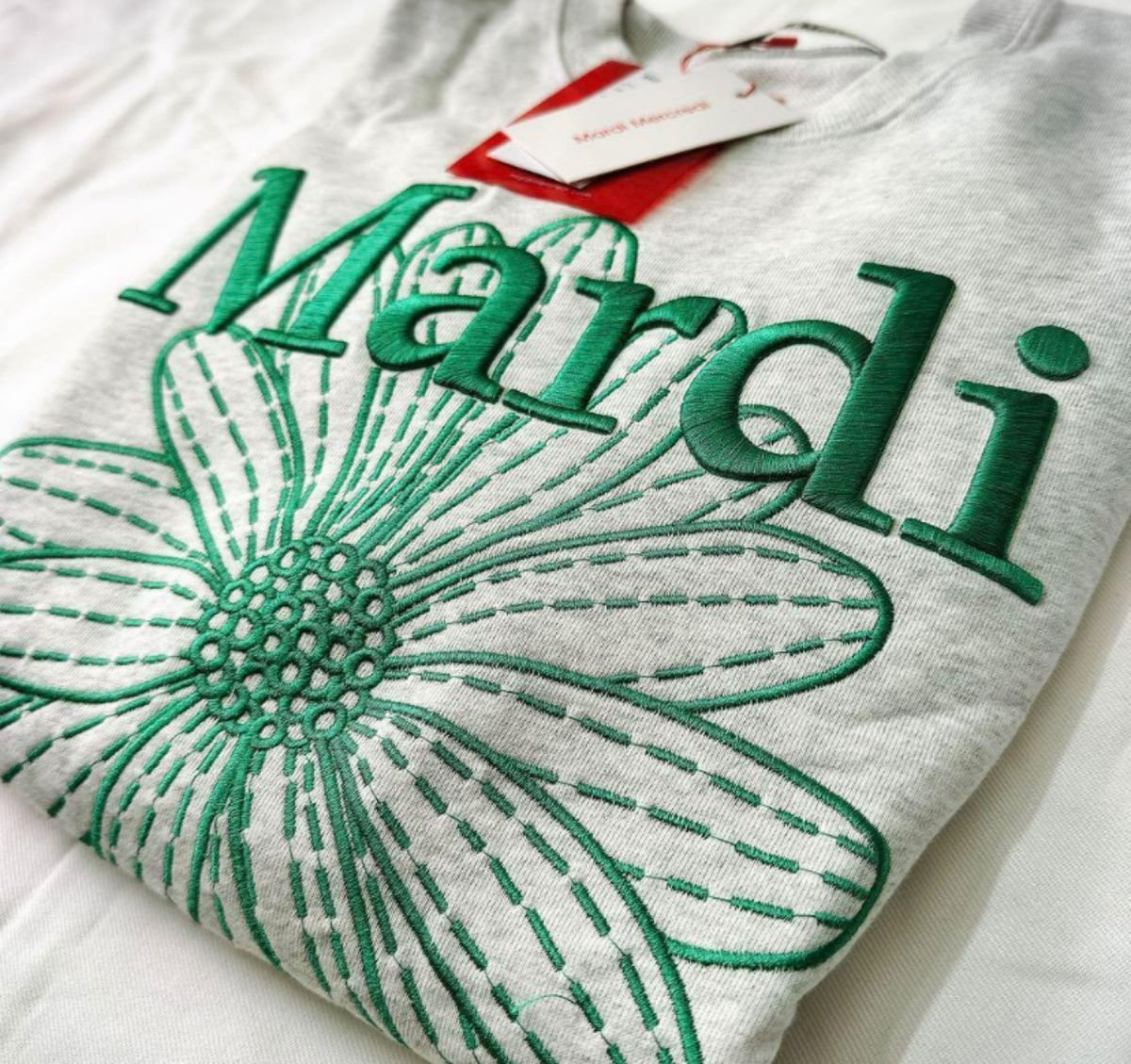 Mardi Mercredi マルディメクルディパーカー 刺繍ロゴ グリーン