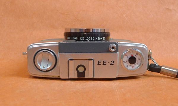 k536 OLYMPUS PEN EE-2 ボディとレンズ D.zuiko 1:3.5 f=28mm レンジファインダー サイズ：約 幅11×高さ7×奥行4.8ｃｍ /60の画像6