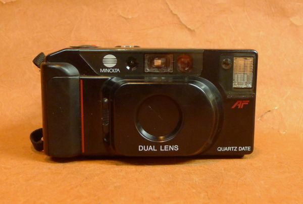 l142 MINOLTA MAC-DVAL コンパクトフィルムカメラ ケース付き サイズ：約 幅13.2×高さ7×奥行4.5ｃｍ /60_画像2