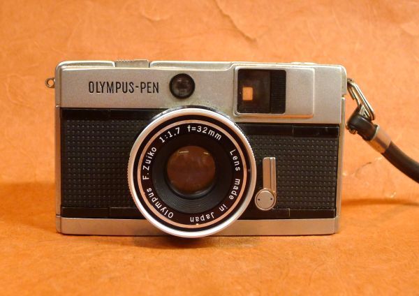 l129 OLYMPUS-PEN EED フィルムカメラ レンジファインダー シャッターOK サイズ：約 幅11.5×高さ7×奥行5ｃｍ /60_画像1