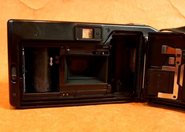 l142 MINOLTA MAC-DVAL コンパクトフィルムカメラ ケース付き サイズ：約 幅13.2×高さ7×奥行4.5ｃｍ /60_画像8