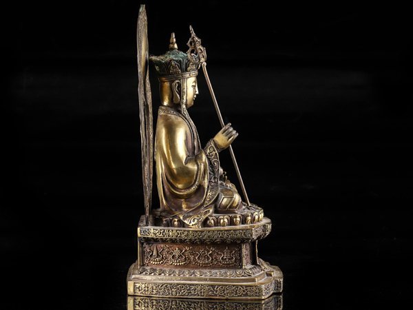 【琴》送料無料 中国美術 銅製チベット仏坐像 高28cm TP125_画像3