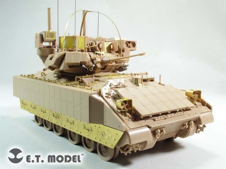 E.T.model E35-219 1/35 America M3A3 Bradley w/BUSK III armoured infantry fighting vehicle (mon model SS-006 for )