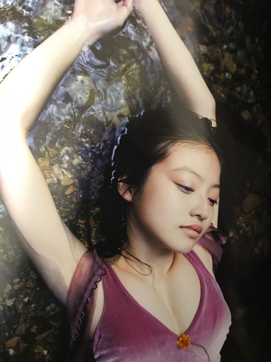 【今田美桜ファースト写真集 生命力】 今田美桜、初写真集『生命力』がデジタル化 健康的な肉体美を