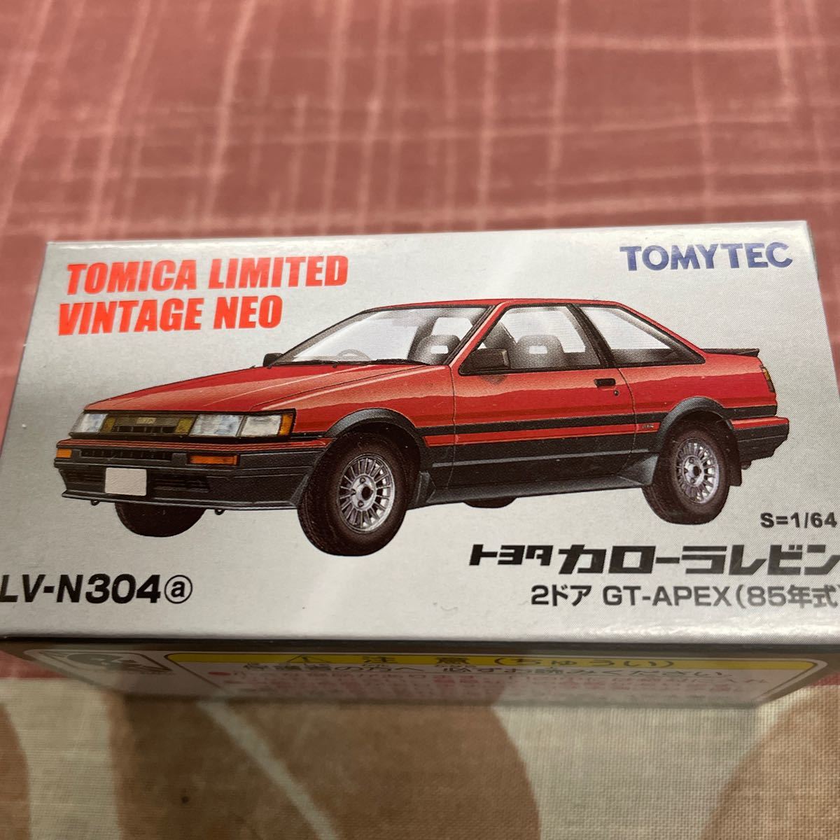 トミカリミテッド ヴィンテージ ネオ トヨタ カローラレビン　2ドア GT-APEX（85年式）　外箱未開封_画像1