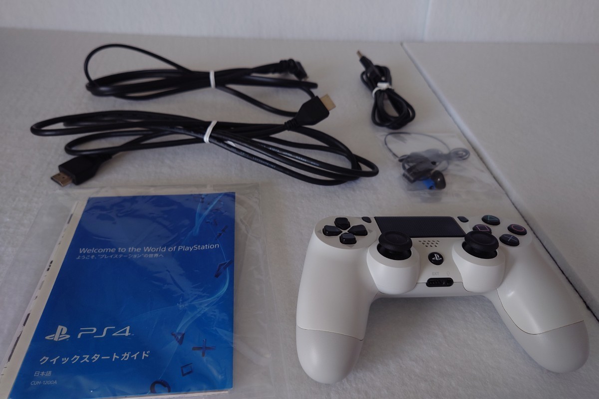 【美品】PS4 PlayStation4 WHITE HDD 500GB CUH-1200AB02 プレイステーション グレイシャー・ホワイト SONY プレステ4 本体 付属品完備_画像3