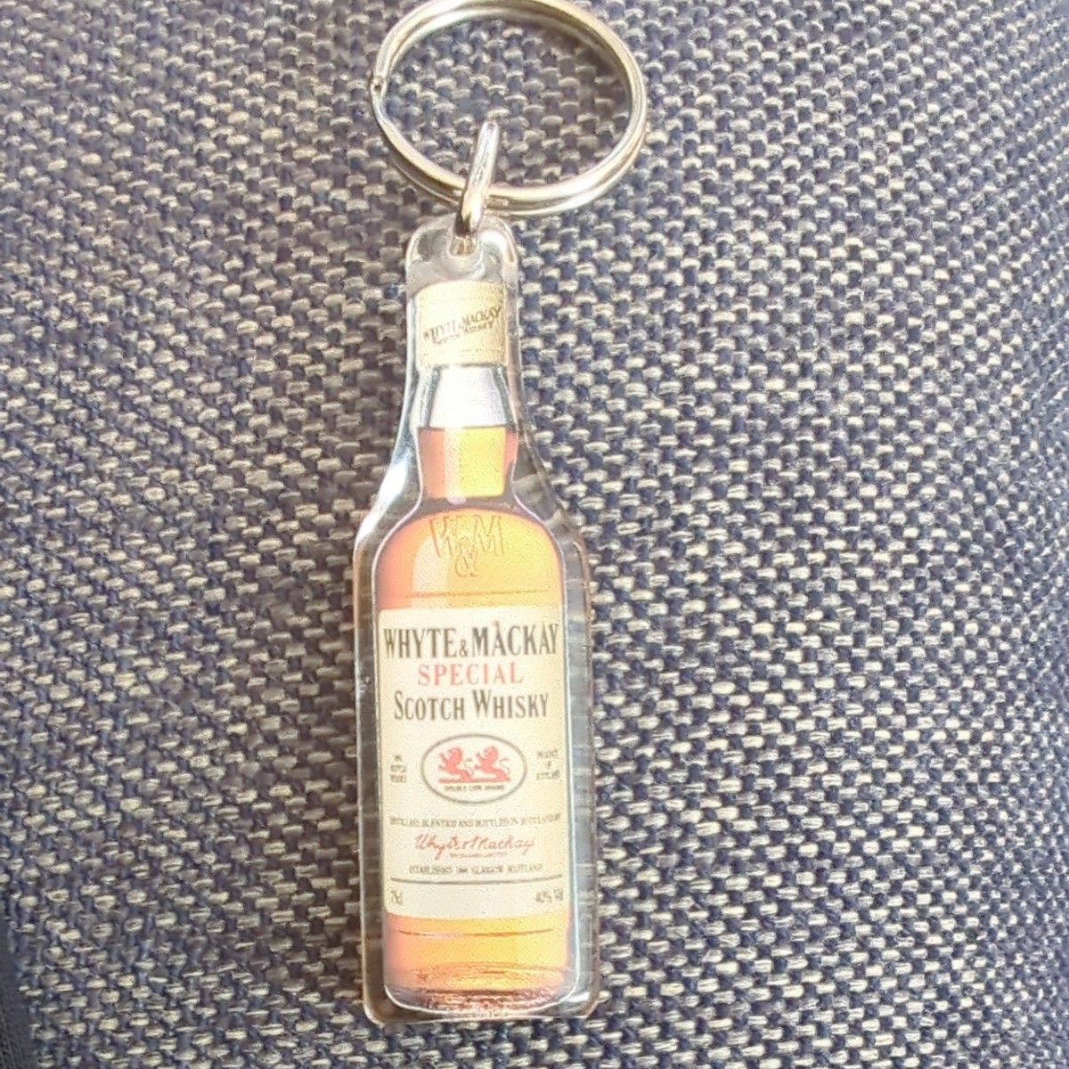 ウイスキー  非売品　キーホルダー  WHYTE＆MACKAY スペシャルスコッチ　古酒　旧ラベル　レア