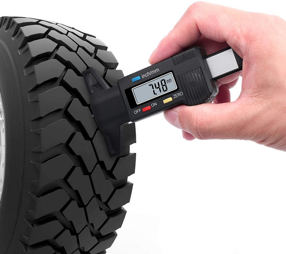 タイヤデプスゲージ タイヤ 溝 計測　深さ 測定 デジタル表示 0～25mm 小型 軽量 測定機 ゲージ 自動車 車 バイク メンテナンス_画像4