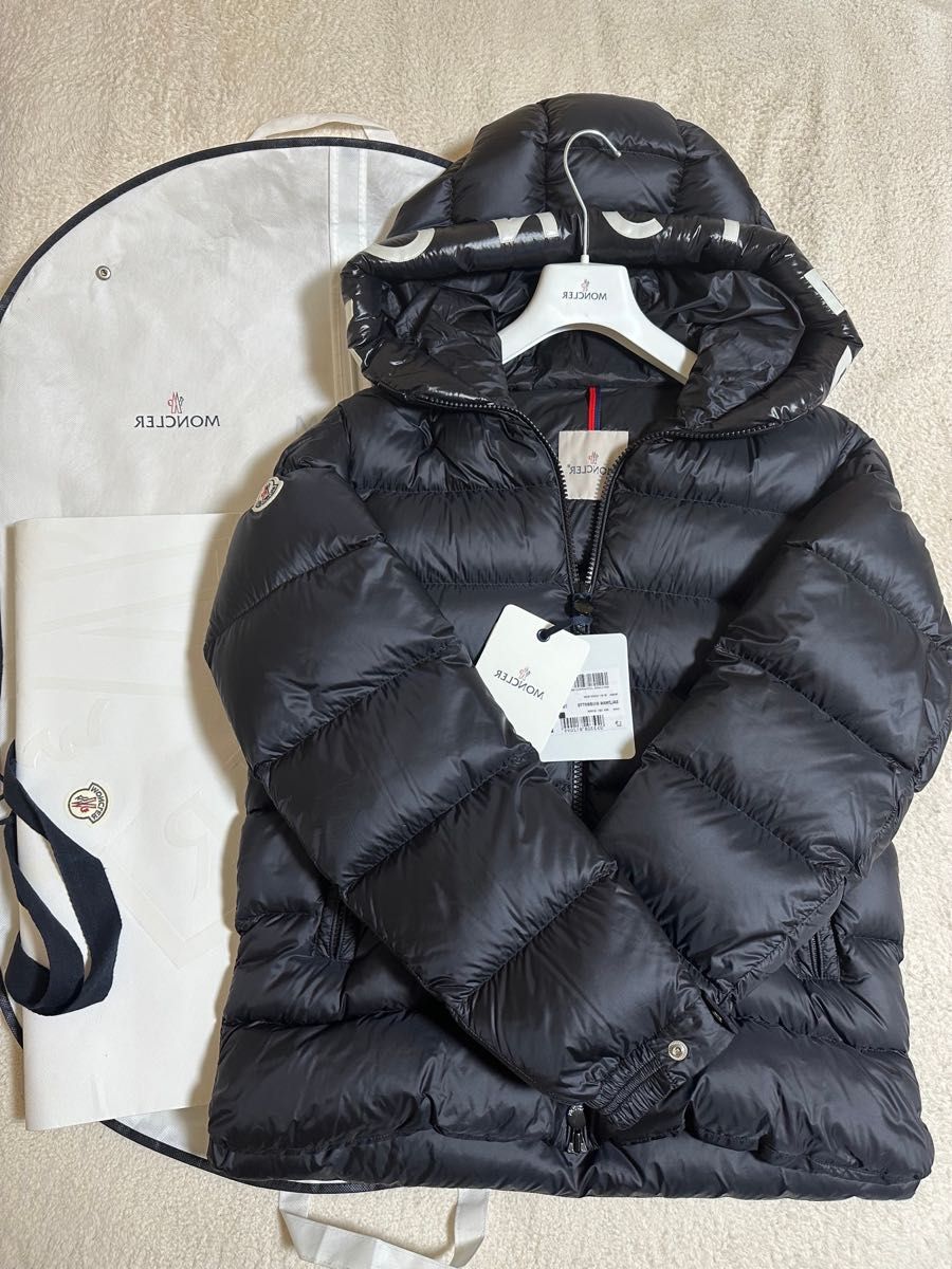 MONCLER ダウン サルズマンモンクレール ブラック  サイズ3