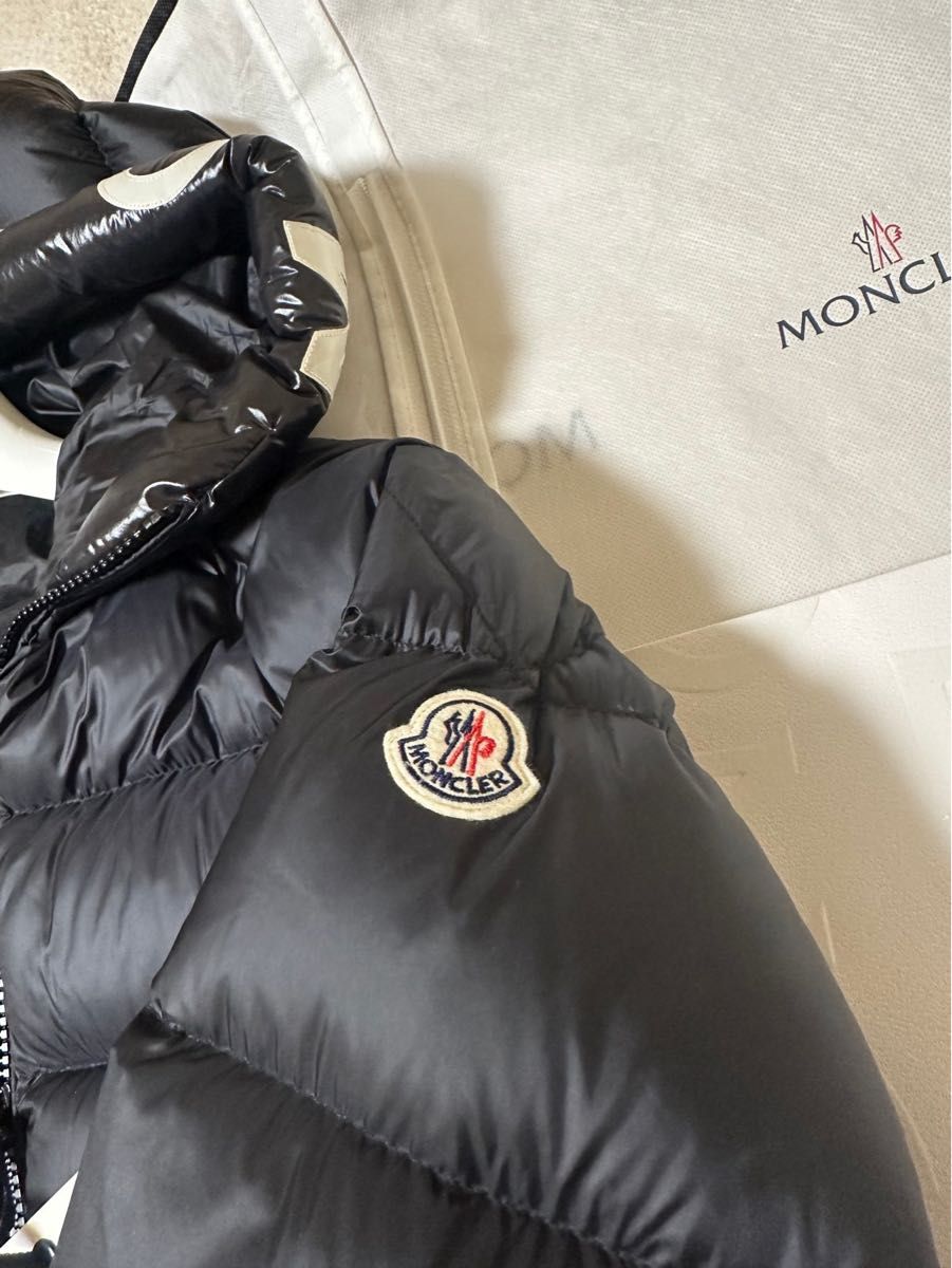 MONCLER ダウン サルズマンモンクレール ブラック  サイズ3