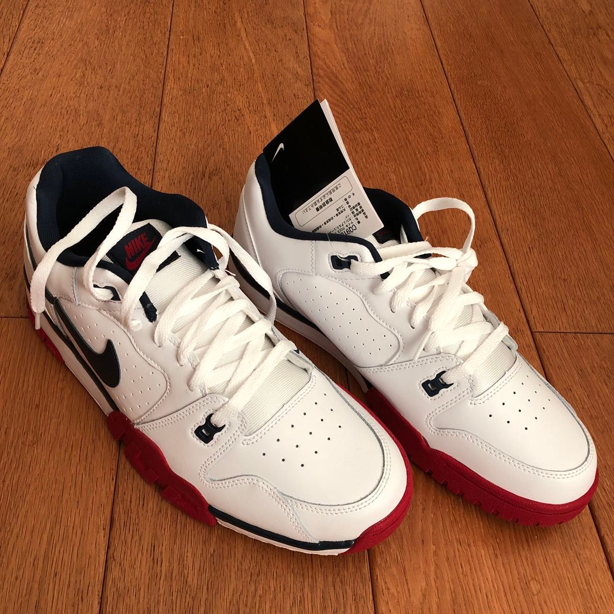 NIKE クロストレーナー スニーカー 29センチ ホワイト 大きい NIKE クロストレーナー スニーカー 29センチ ホワイト 大きい