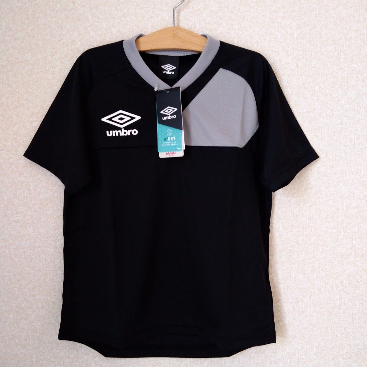 アンブロ　新品　140　半袖　Tシャツ　ブラック　黒　サッカー　男子　子供　半袖　 半袖Tシャツ　 UMBRO　umbro