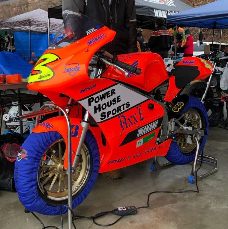 保証付き AXXL 12インチ用 タイヤウォーマー 蛍光イエロー NSF100 グロム NSR50 NSR80 エイプ APE Z125 KSR サーキット レース ミニモト XR_画像2