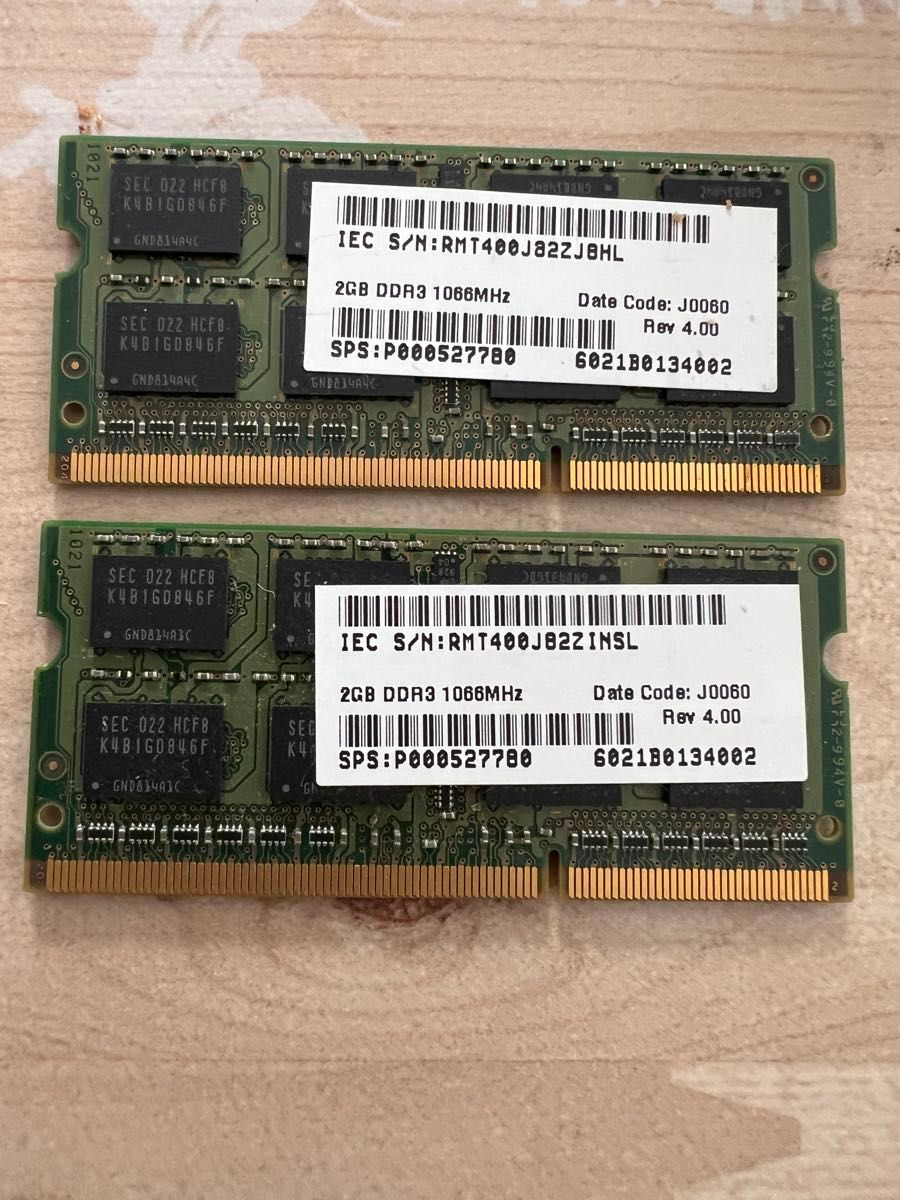 DDR3 1066  PC3-8500S 2Rx8 2GB 2枚