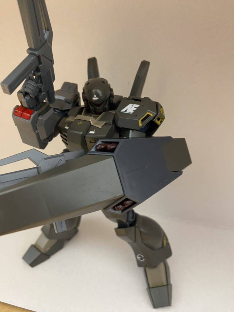 HG 1/144 「ジェガンＤ型 護衛隊仕様　」組み立て済み　現状品　ジャンク　プレミアムバンダイ_画像9