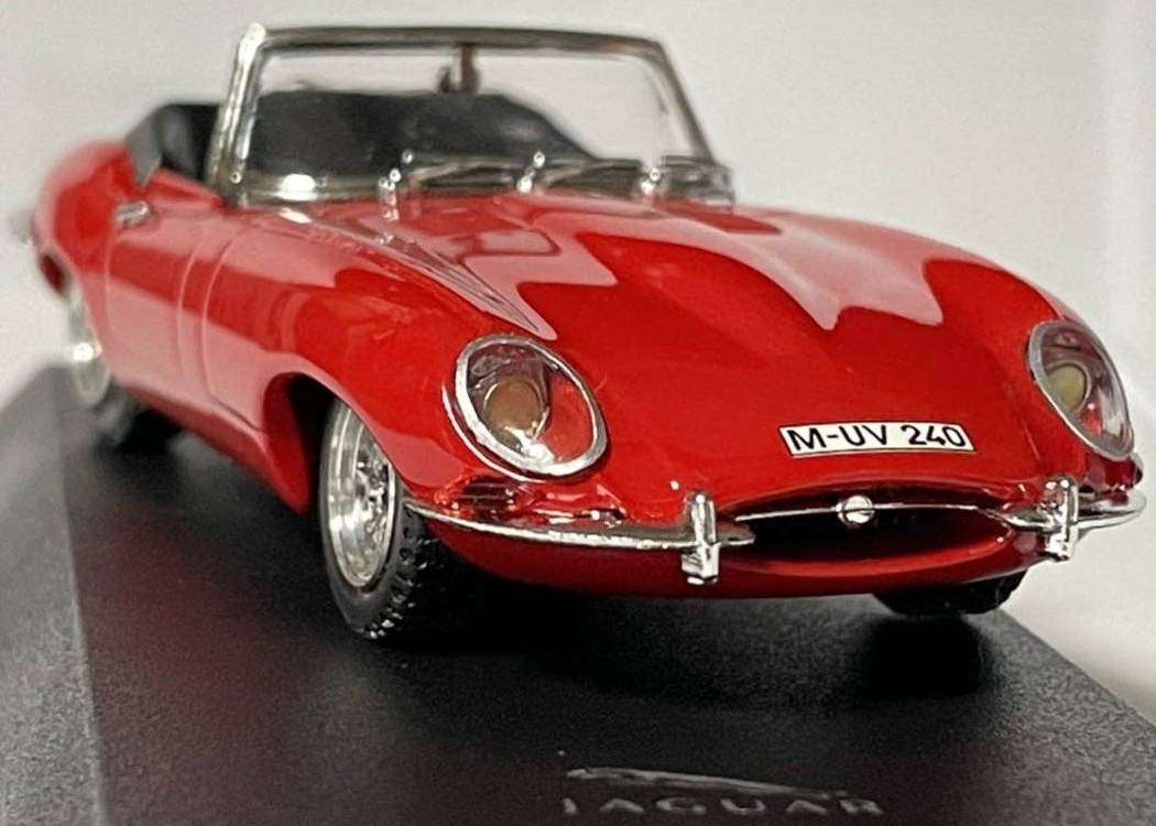 特注! JAGUAR E-TYPE Spyder 1961 Rosso!