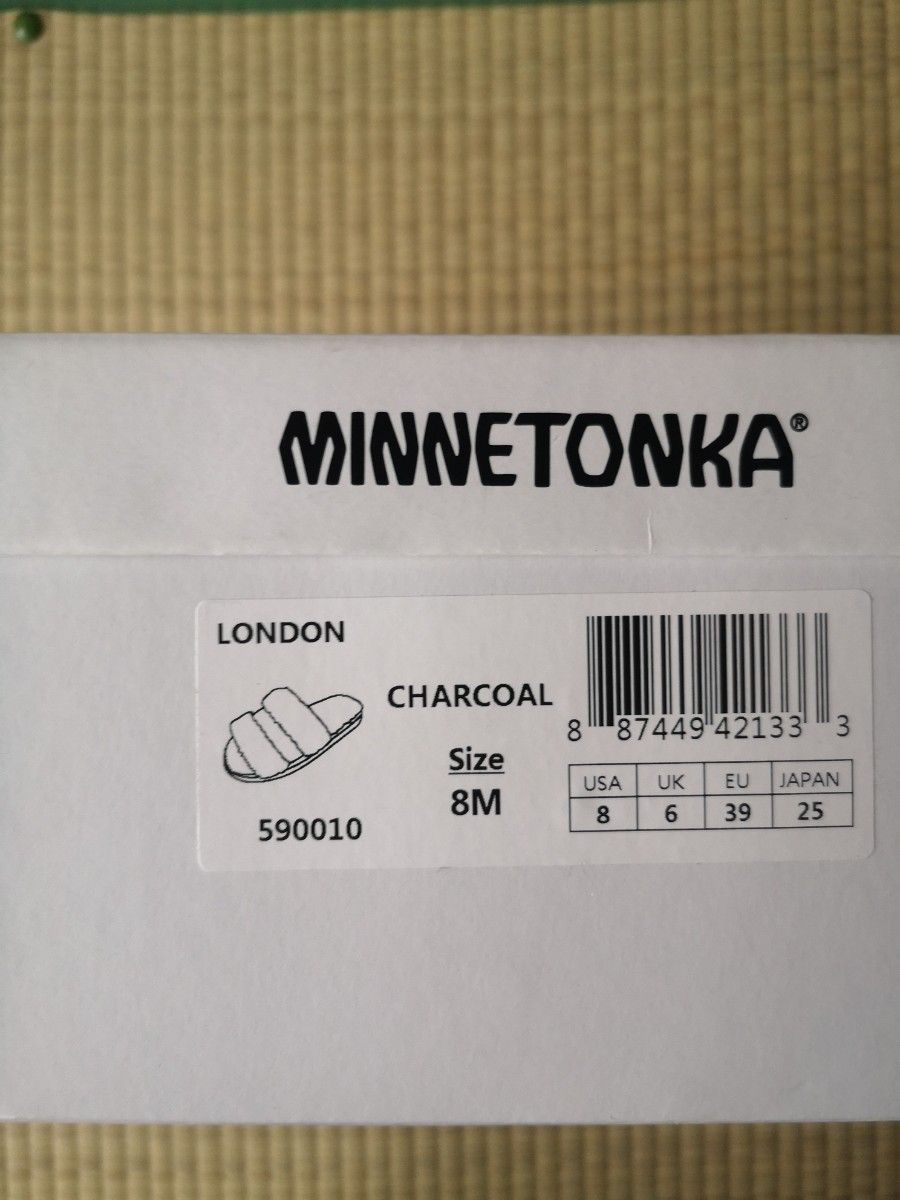 MINNETONKA（ミネトンカ） / エコファー フラットサンダルLONDON25cm