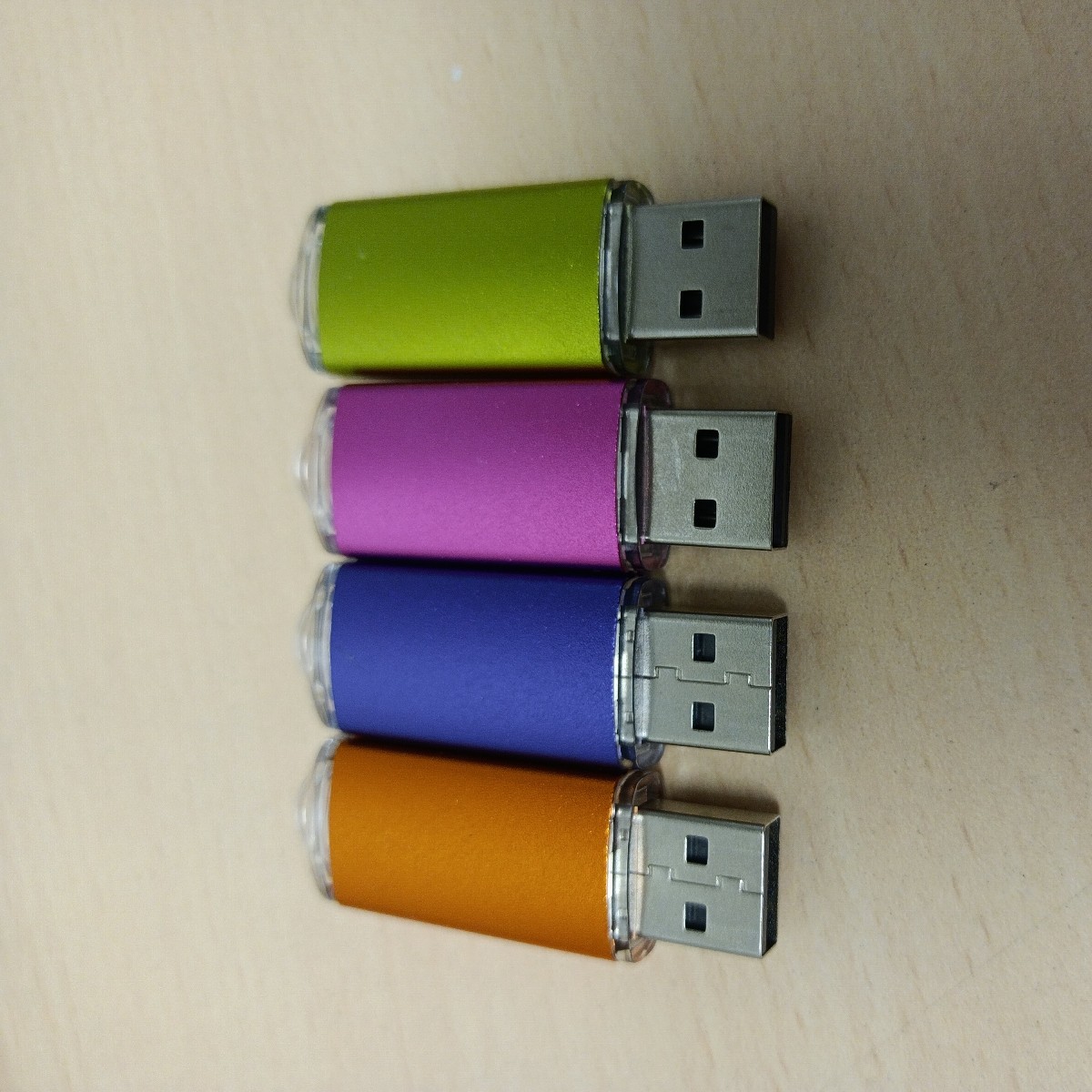 y011805e KOOTION USBメモリ 32GB 4個セットUSB 2.0 フラッシュ キャップ式 ストラップホール付き ドライブ 紫 緑 ピンク オレンジ_画像4