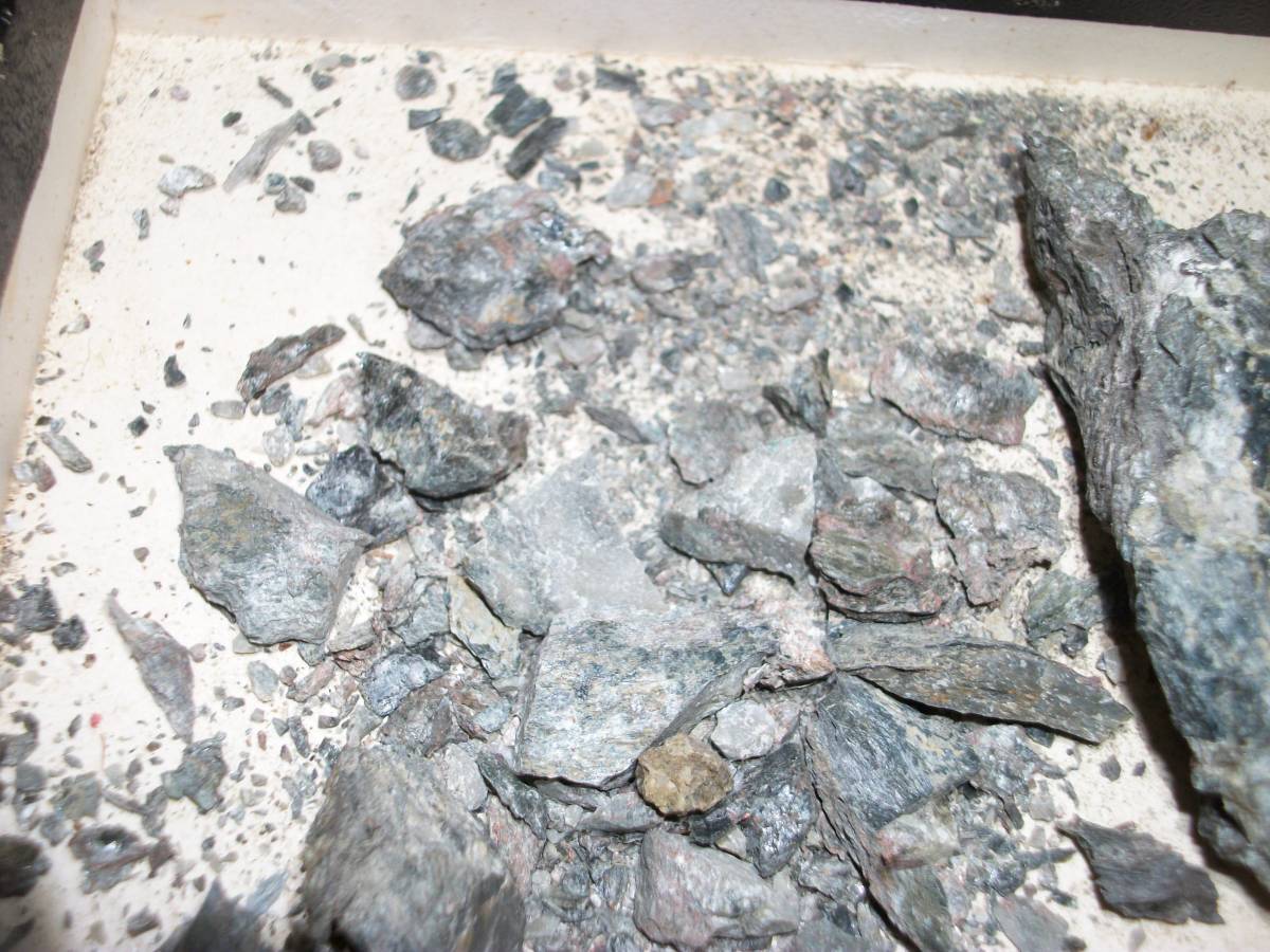 国産鉱物　奈良県　三尾　自然銅　銅　ネイティブコッパー　古い標本　定型外発送_画像2