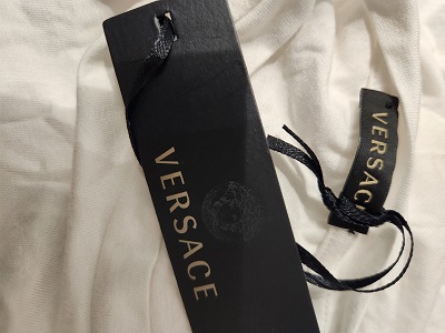 VERSACE　トップス　イタリアサイズ４０　【８８４０－１７】_画像5