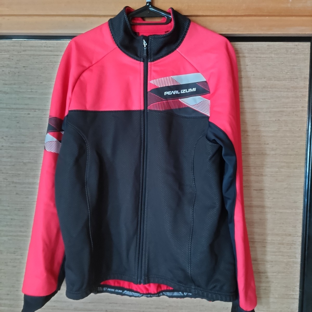 ＰＥＡＲＬ ｉＺＵＭｉ パール・イズミ サイクル・ジャージ 赤黒 エアベンチレーション/内側フリース メンズ サイズＬ 中国製 ユーズド品_画像1