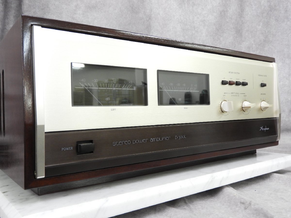 ☆ Accuphase アキュフェーズ パワーアンプ P-300L 箱付き☆中古☆_画像1