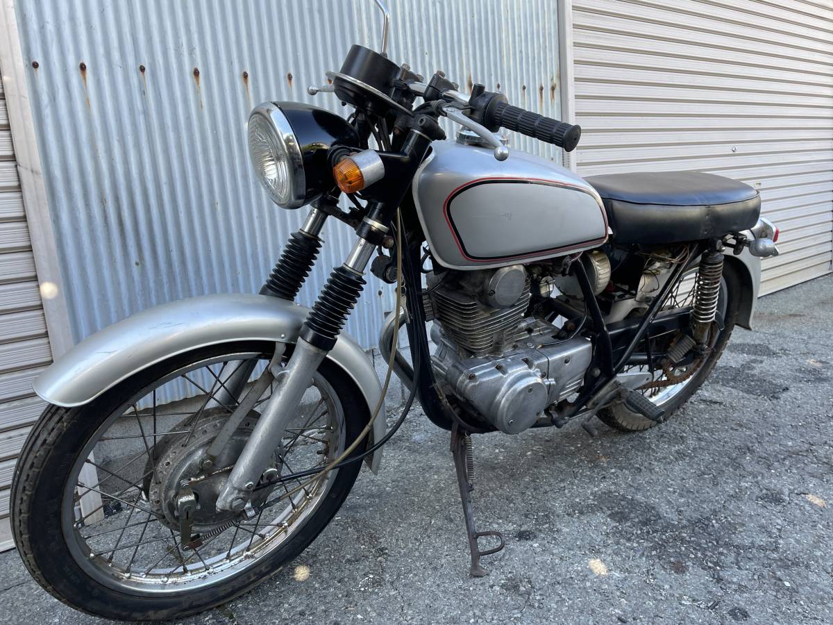 カワサキ Z200 KZ200A　旧車車両 書類、鍵付き_画像4