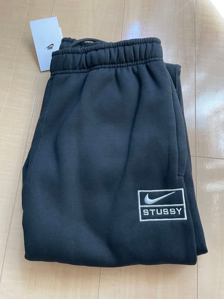 新品】ステューシー×ナイキ セットアップ STUSSY NIKE パーカー 新品】ステューシー×ナイキ セットアップ STUSSY NIKE パーカー