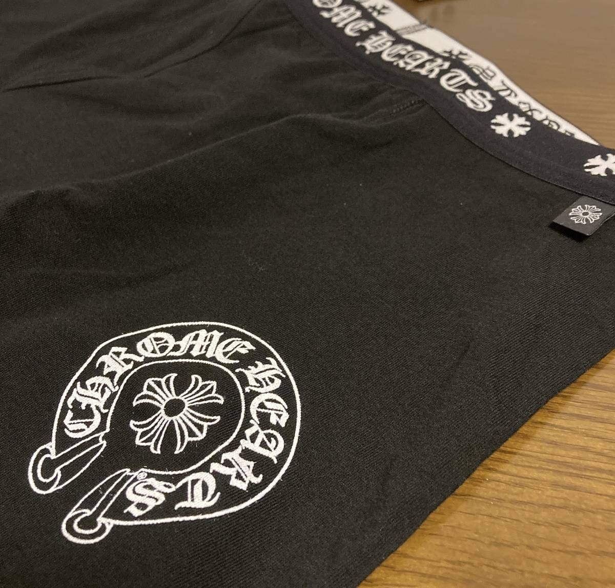 新品 CHROME HEARTS クロムハーツ ショートボクサーパンツ M 黒x白 シューホースロゴ トランクス ショーツ 下着 22k 財布 リング デニムの画像8