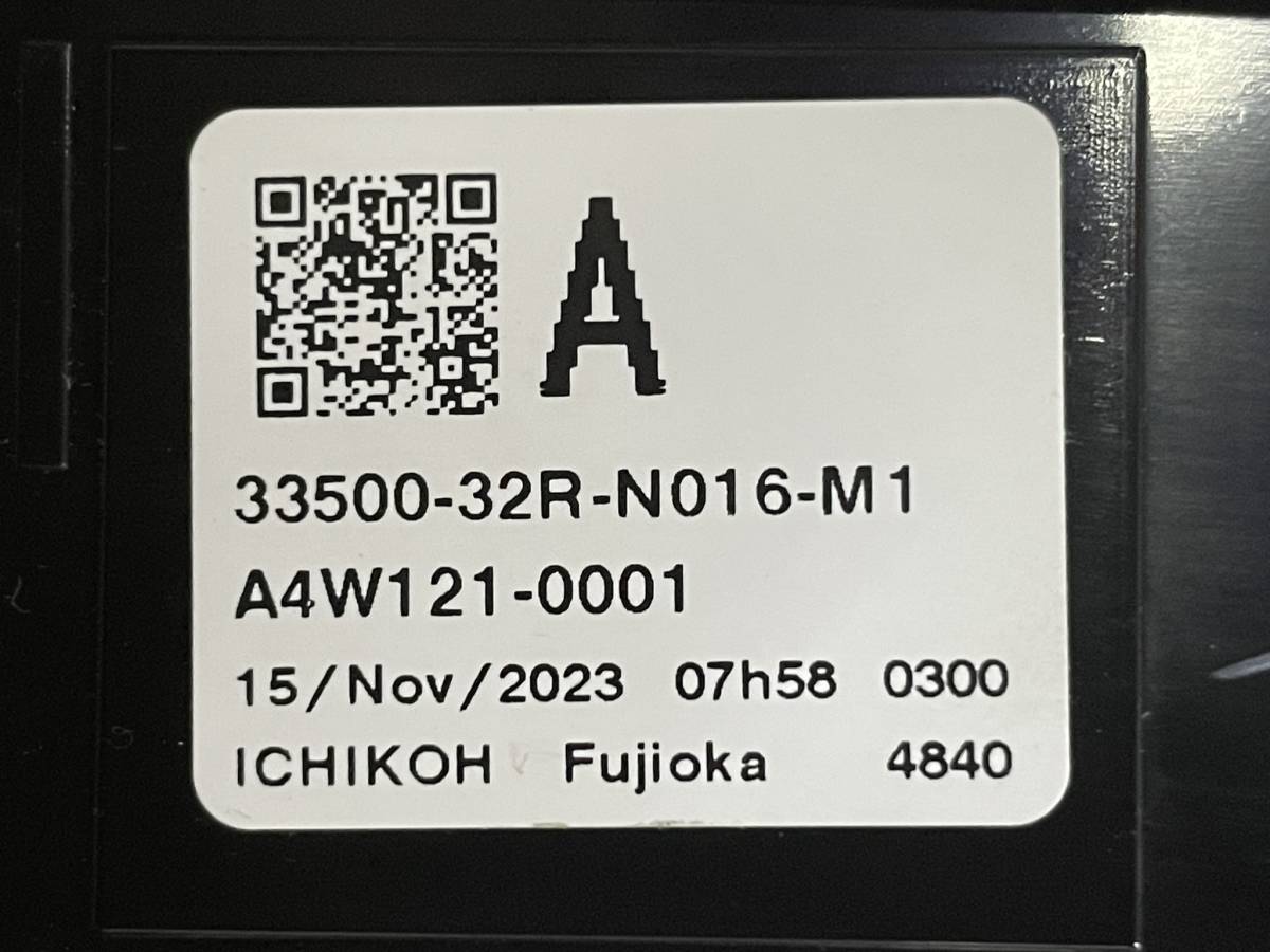 令和5年式 N-BOX JF5 LED 右 テールランプ テールライト 中古 美品 33500-32R-N01 ICHIKOH D317_画像5