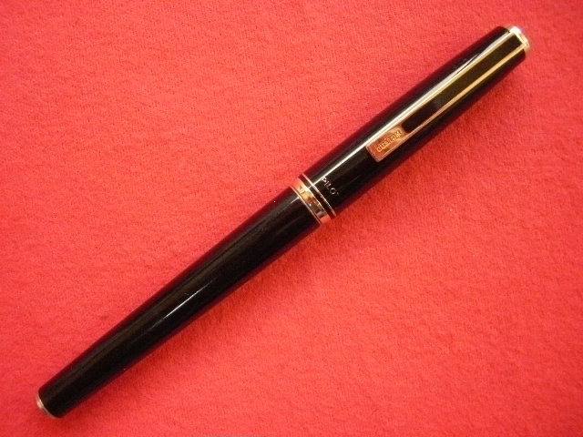 ◎古い万年筆　PILOT - CUSTOM　14K - 585 　ペン先(14K)　全長約135㎜　胴径約11.0㎜　中古並品～_画像1