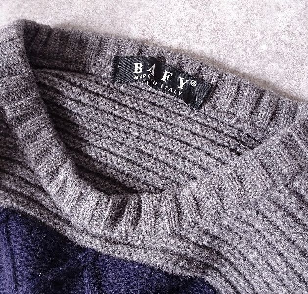 BAFY バフィー ウール100% 配色 クルーネック ニット セーター イタリア製 編み柄 クレイジーパターン メンズ (46) ●o-810_画像6