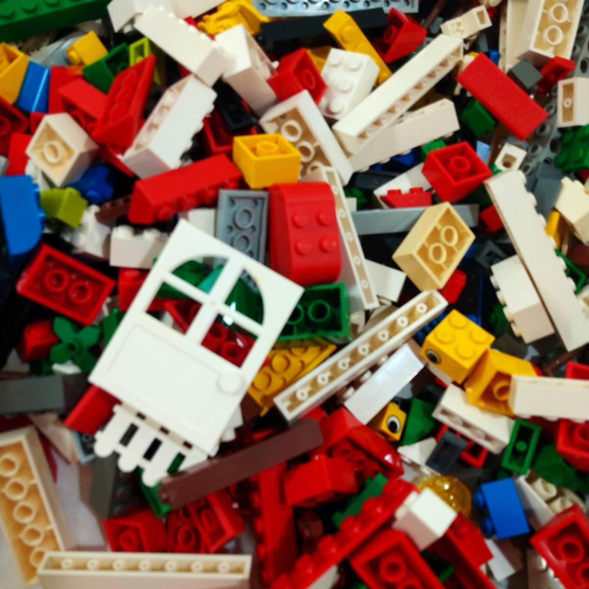 【大放出】レゴ ブロック 大量まとめ ビニール袋約一杯分【LEGO 玩具 おもちゃ 創作 知育 トイ TOY 積み木】の画像5