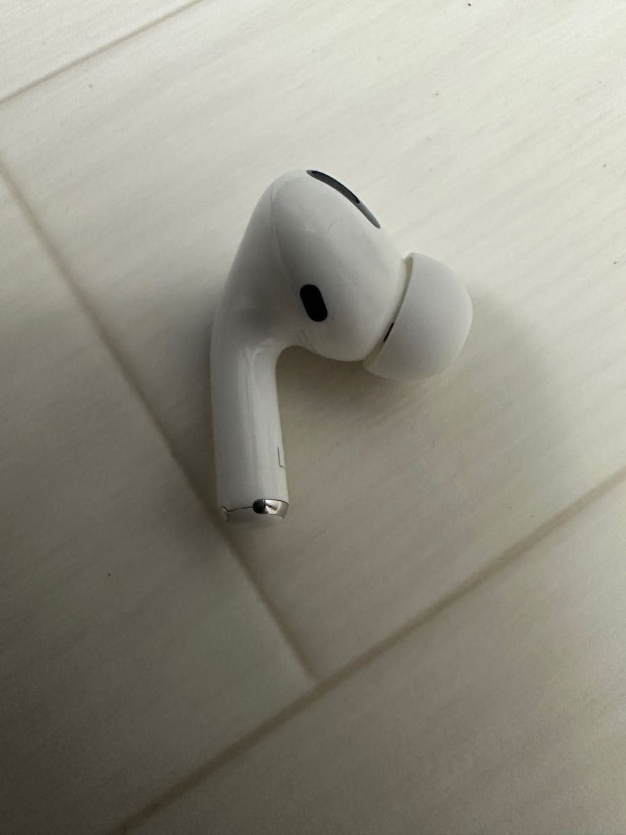 AirPods pro 第1世代 左耳のみ A2084(ジャンク)