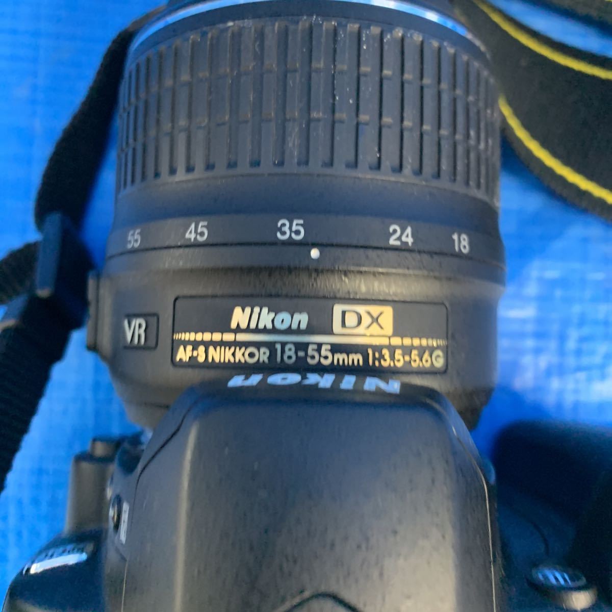 NO.01229.60.. Nikonニコン D60 ボディ AF-S DX NIKKOR 18-55mm VR レンズ デジタル 一眼レ 動作未確認 現状ジャンク品 _画像5