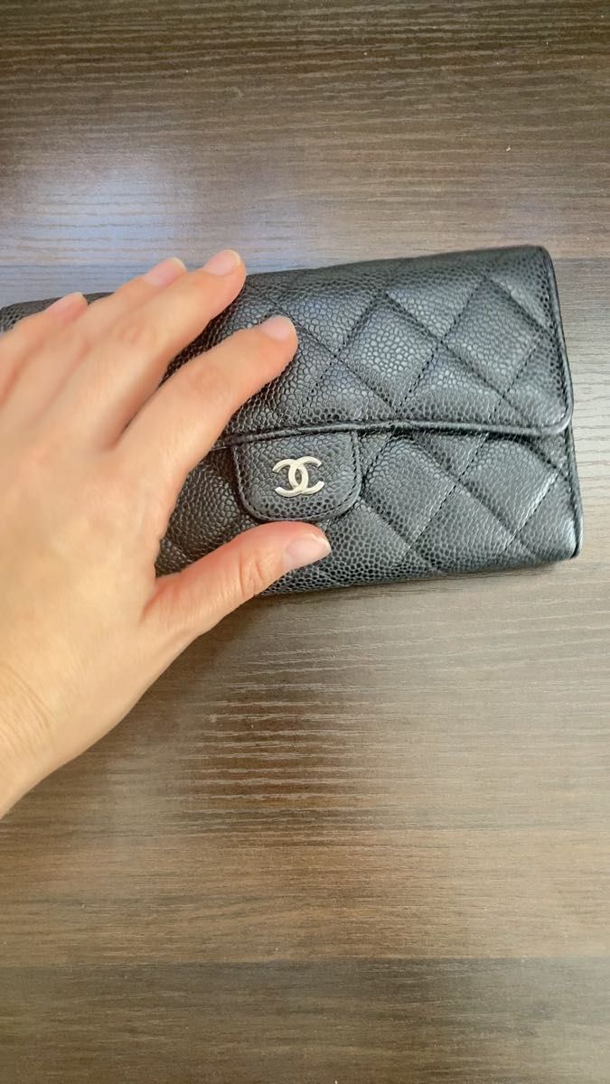 美品 CHANEL シャネル 長財布 キャビアスキン ブラック ココ 美品 CHANEL シャネル 長財布 キャビアスキン ブラック ココ