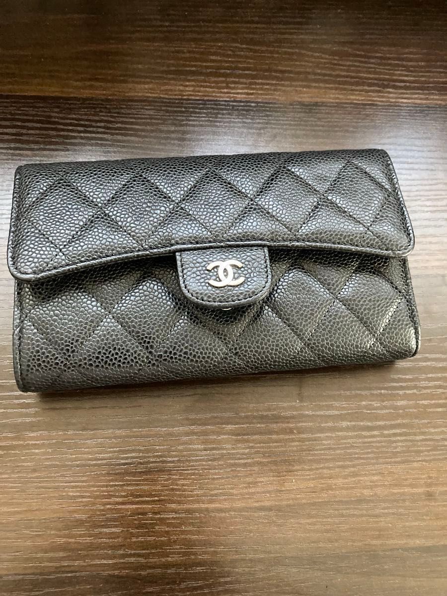 美品 CHANEL シャネル 長財布 キャビアスキン ブラック ココ 美品 CHANEL シャネル 長財布 キャビアスキン ブラック ココ