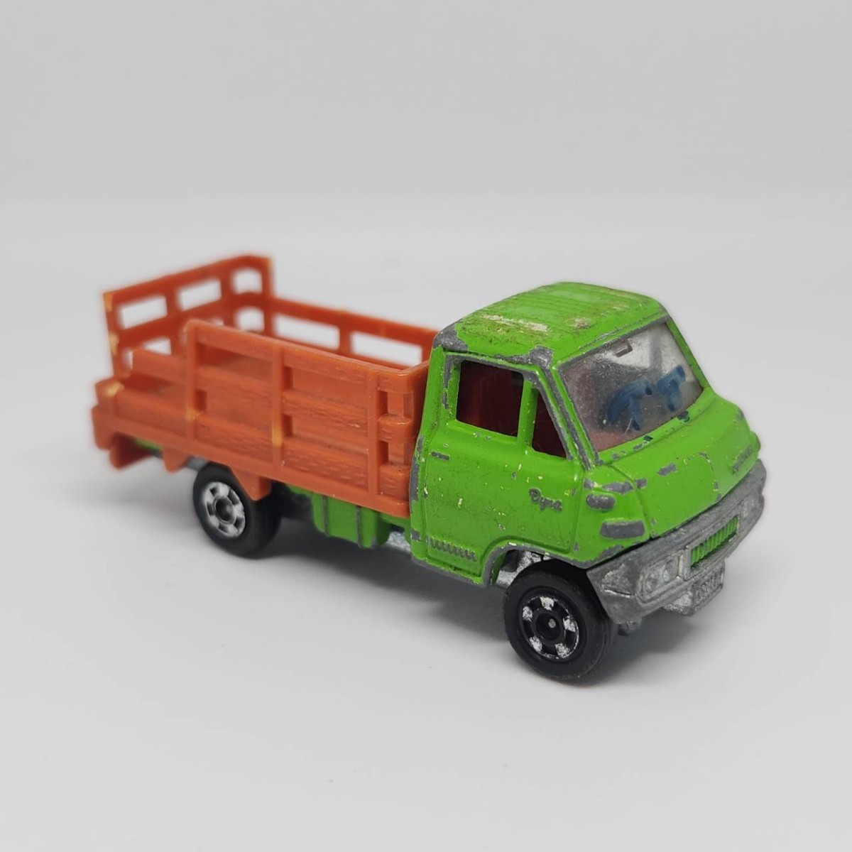 日本製 トミカ トヨタ ダイナ 家畜運搬車 TOMICA TOYOTA DYNA 緑色 レストアに_画像3