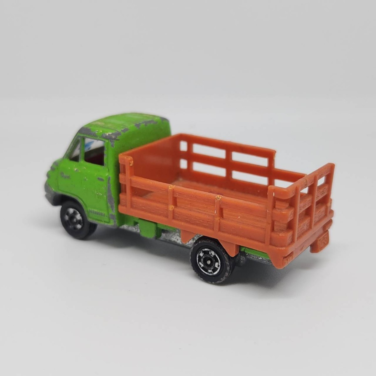 日本製 トミカ トヨタ ダイナ 家畜運搬車 TOMICA TOYOTA DYNA 緑色 レストアに_画像5