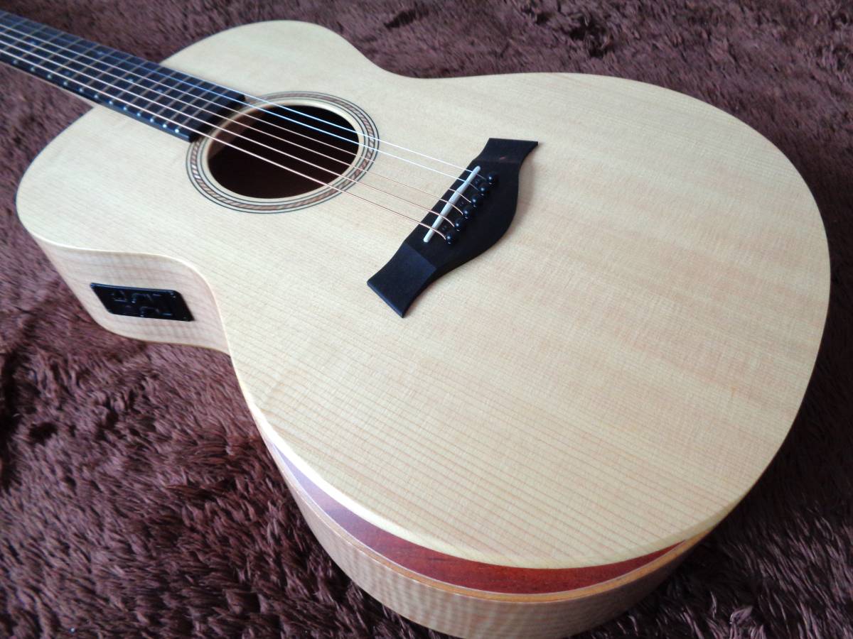 Taylor EG-12e LTD 2020年製　☆美品☆ Academy 12e メイプル仕様　ES-B搭載　テイラー　純正ギグバッグ付_画像6