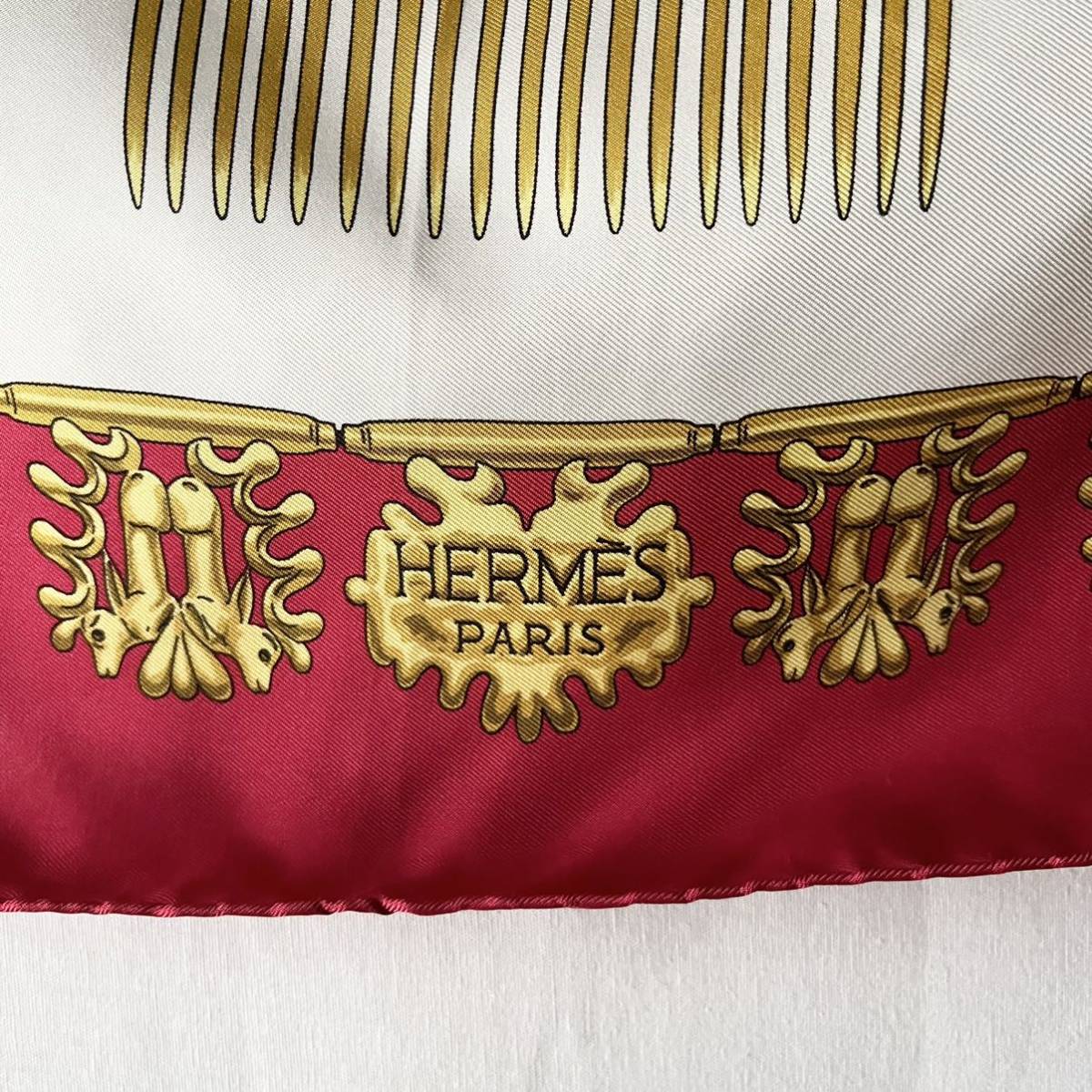 HERMES エルメス カレ 90 LES CAVALIERS D’OR 黄金の騎士 シルクスカーフ 総柄 フランス製 ヴィンテージ OLD レッドの画像5