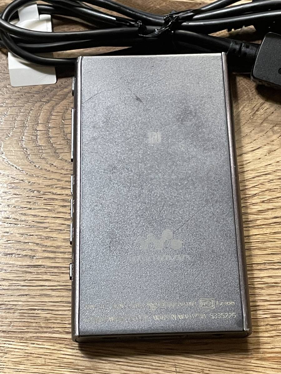 SONY(ソニー) NW-A45 16GB ウォークマン WALKMAN 専用クレードル、スタンド(STD-NWU10)付きUSB-DAC機能あり 中古　送料込み_画像4