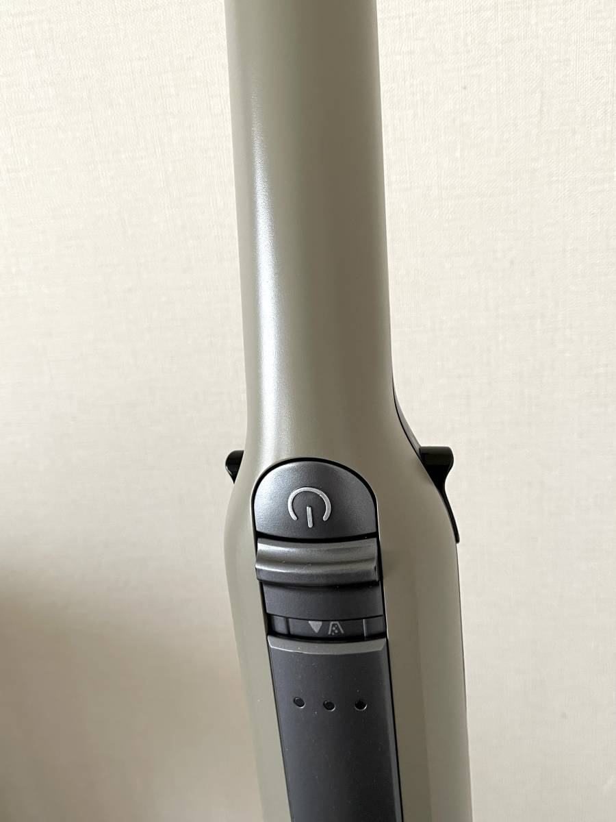 中古 Shark(シャーク) EVOPOWER SYSTEM STD コードレス 中古 Shark(シャーク) EVOPOWER SYSTEM STD コードレス