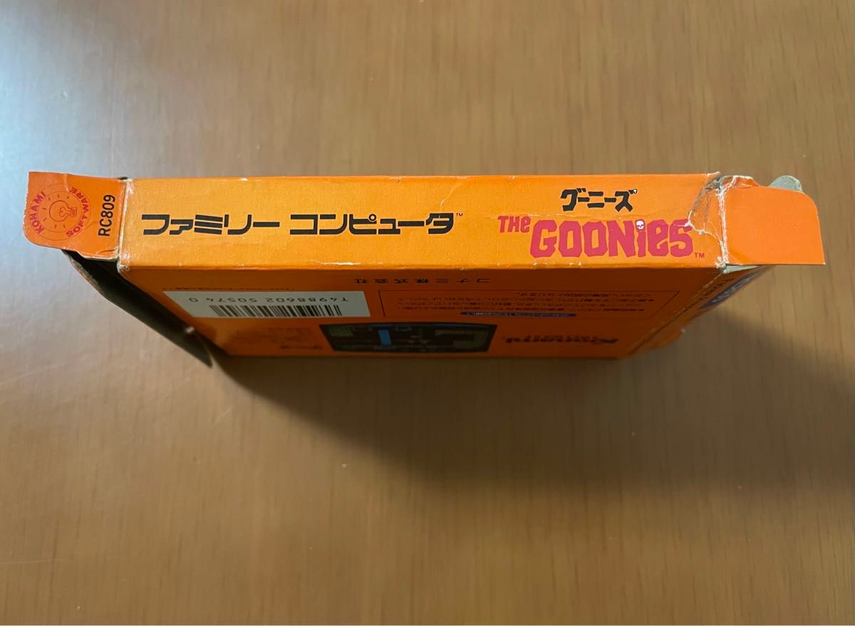 KONAMI グーニーズ　箱説付き ファミコン ソフト