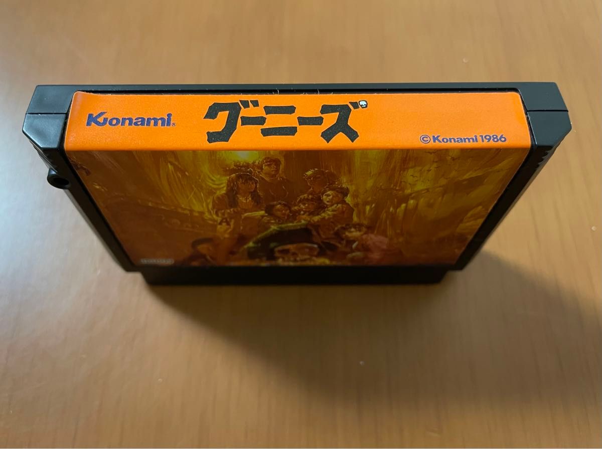 KONAMI グーニーズ　箱説付き ファミコン ソフト